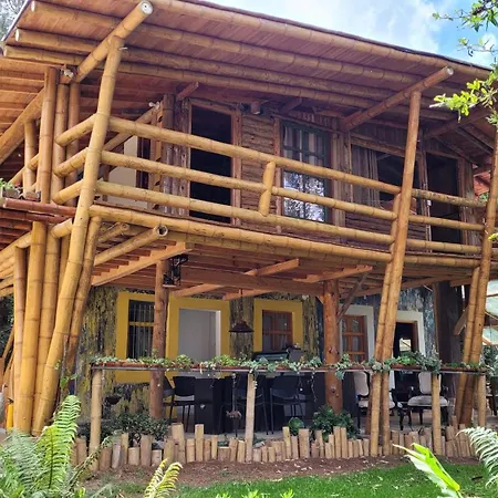 Refugio En El Bosque Hotel